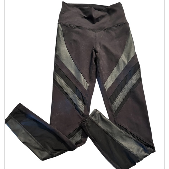 ALO Yoga Black Faux Leather - Mesh Leggings Size Small - Picture 5 of 6